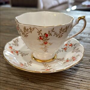 Queen Anne fine bone China Floral Teacup and Saucer Set from England